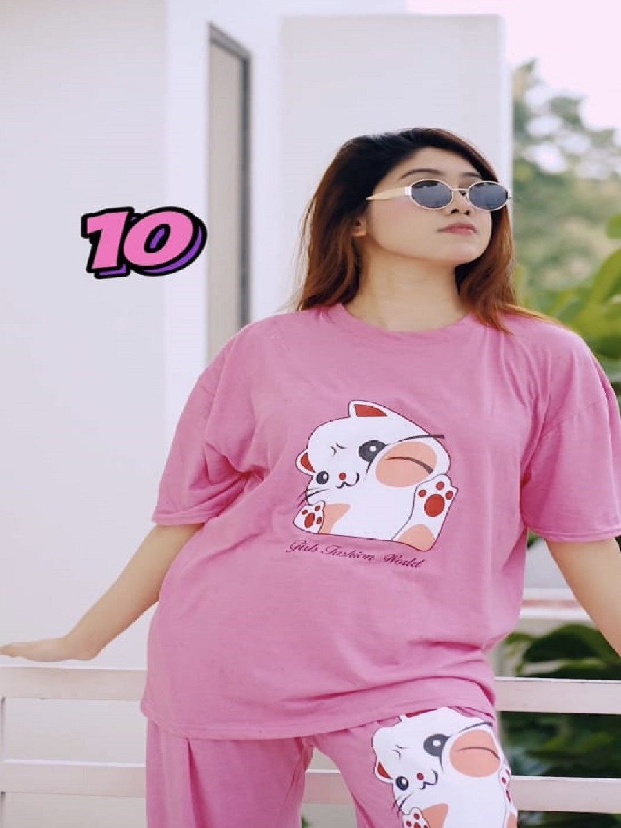 প্রিমিয়াম সফট কটন কর সেট – স্টাইলিশ ও আরামদায়ক টি-শার্ট ও প্যান্ট কালেকশন