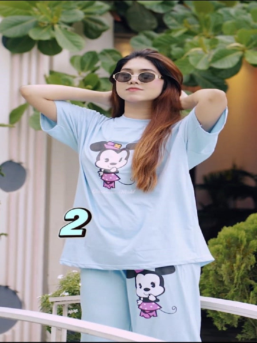 প্রিমিয়াম সফট কটন কর সেট – স্টাইলিশ ও আরামদায়ক টি-শার্ট ও প্যান্ট কালেকশন